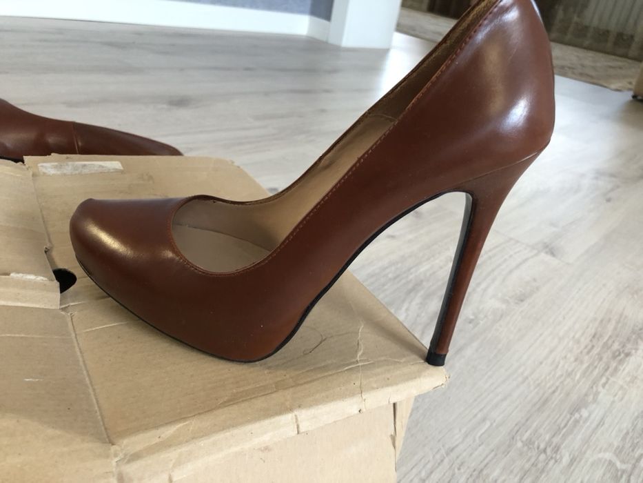 Обувь туфли кожаные