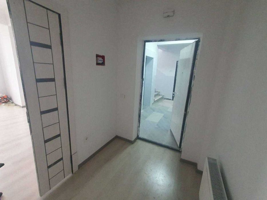 Тошкент вилояти Нурафшон шахар 3 хонали уй сотилади