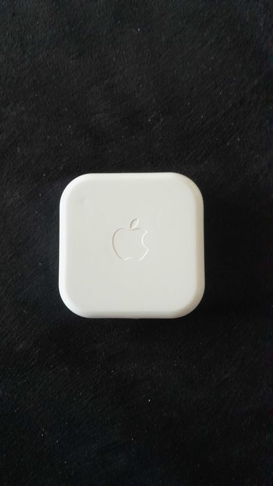 Оригинални слушалки от Iphone5s!