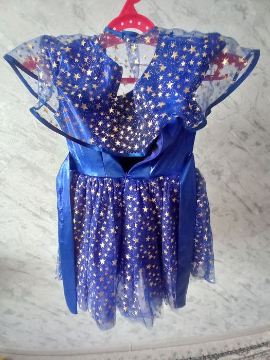 Платье 5000тг на девочку 32размер