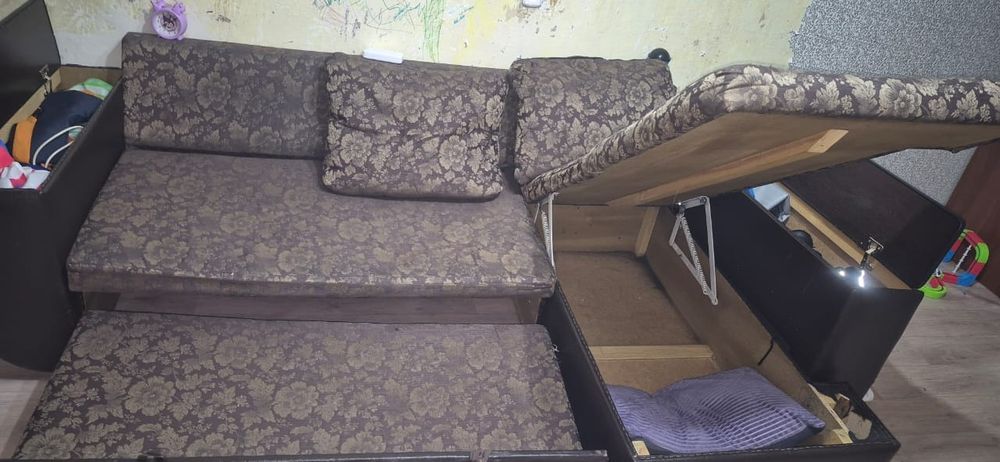 Отдаю бесплатно  диван