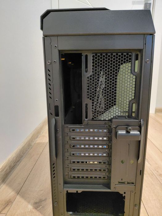 Корпус Gigabyte C450 Glass