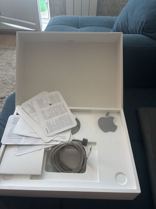 MacBook Air M2 (2022)