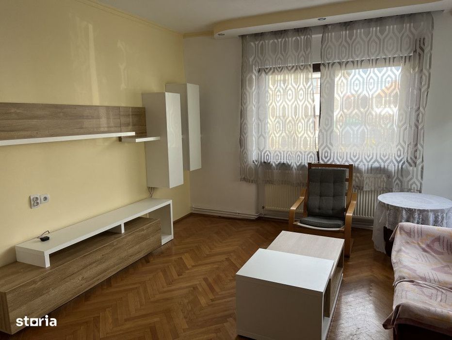 casa singur in curte 3 camere zona stefan cel mare
