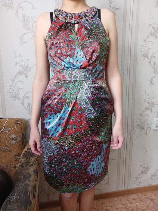 Продам шикарное  платье