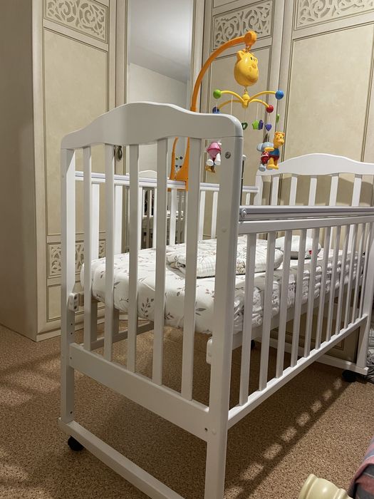 Детская кровать с матрасом