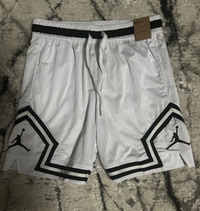 Pantaloni jorden