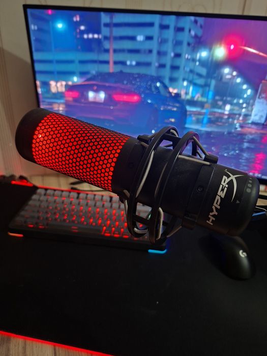 Микрофон hyperx quadCast S