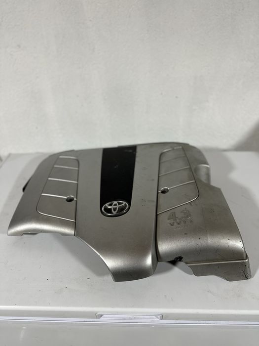 Крышка от двигателя 3UZ-FE