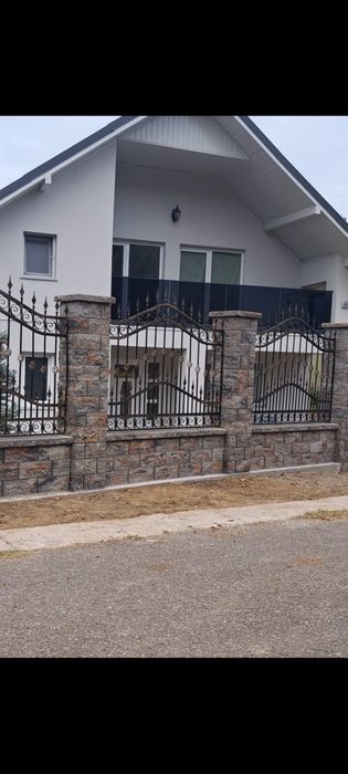 Vând pavaj premium și elemenți gard