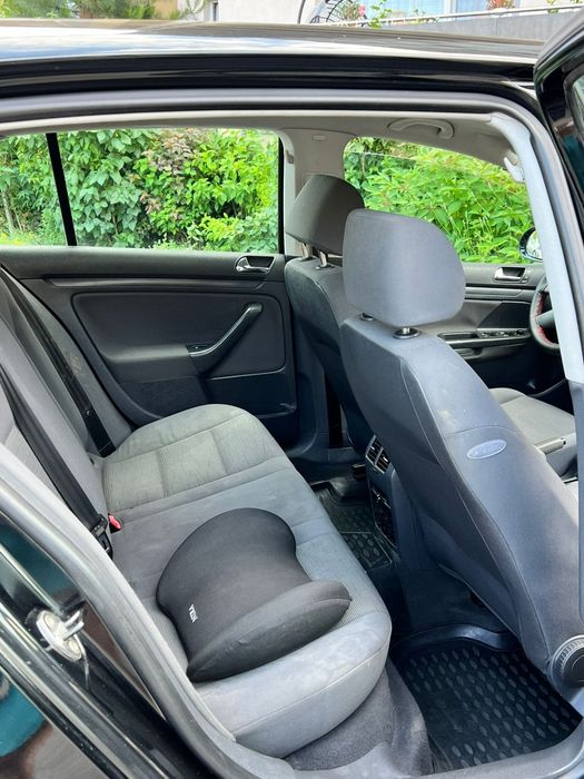 Volkswagen Golf 5 1.4 MPI | 2005 |  | Fără investiții