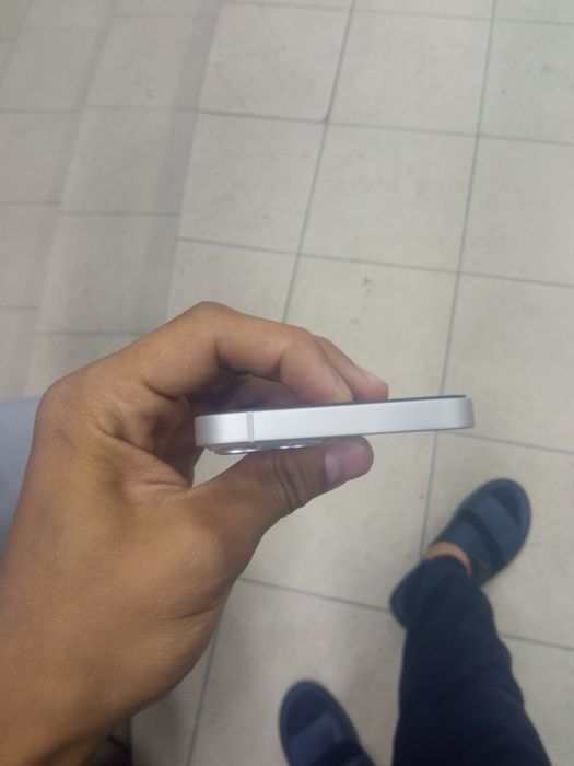 Iphone 13 sotiladi