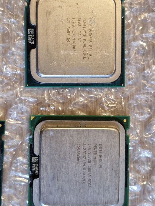 Netestate 9 procesoare intel