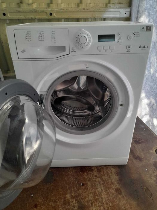 Masina de spalat vand Hotpoin ariston 6 kg Pret 500 lei