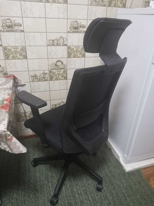 Кресло офисное ортопедическое