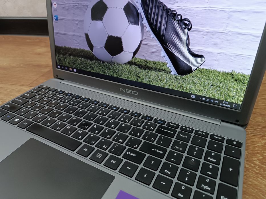 Ноутбук NEO Core i5 Windows 10 Pro.