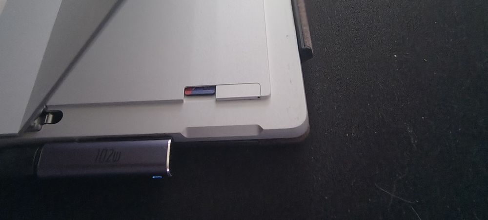 Tableta,laptop microsoft surface, i5 7500,8 gb ddr4, ssd 128gb