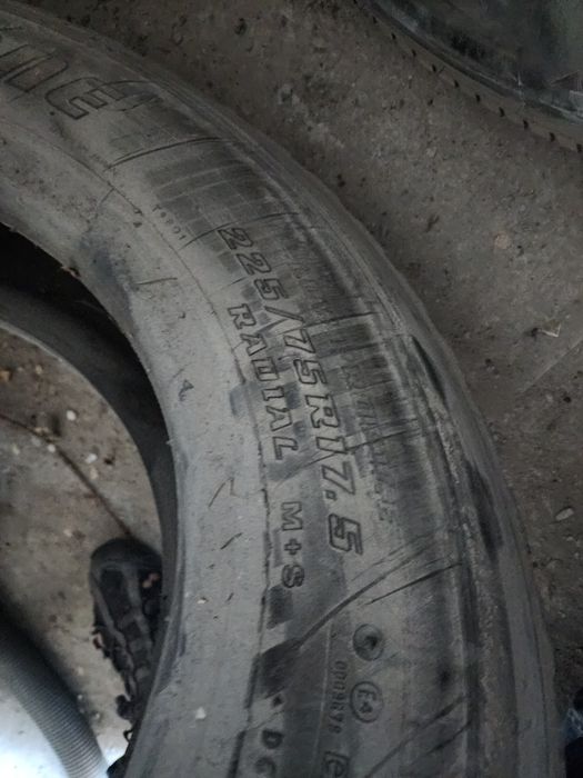 Продам два колеса от 5 тонник
