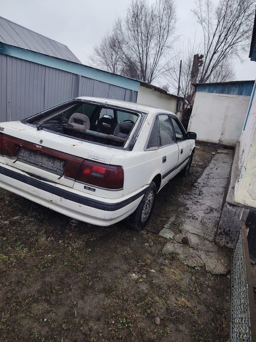 Продам автомобиль Мазда 626