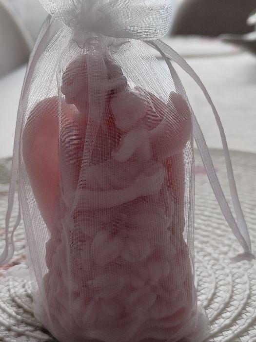 Vând  lumânări  handmade pentru   mărturii , nuntă sau botez.
