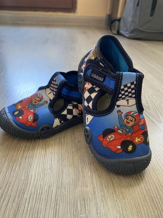 Детски пантофи H&M