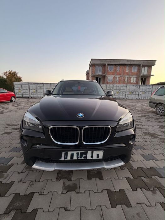 BMW X1 2011 — imagine 2