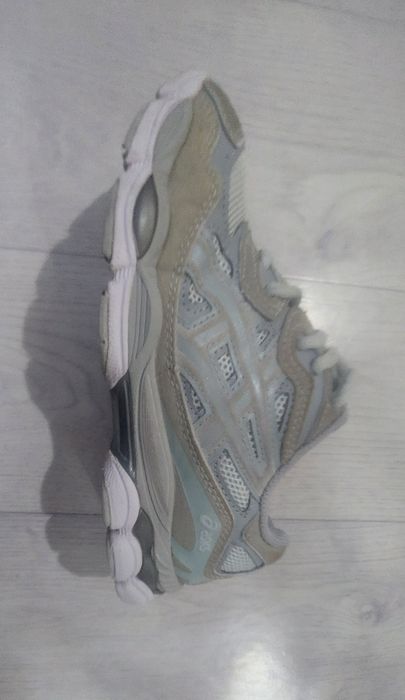 Кроссовки Asics размер 38