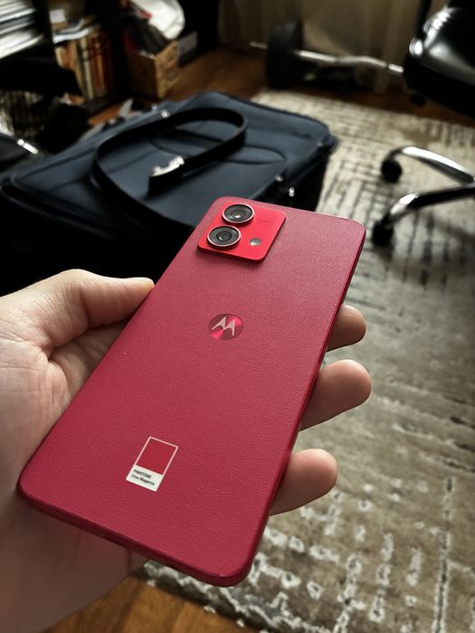 Motorola g84 magenta 256 gb