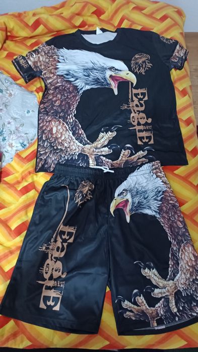 2 piese tricou+pantalon scurt cu imprimeu (XL(Noi la 100lei