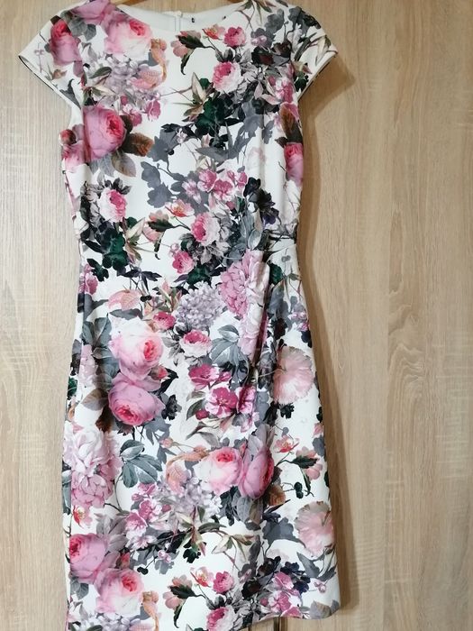 Rochii de zi și ocazie