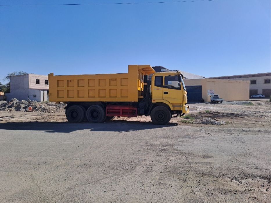 Foton Auman sotiladi. Xolati yaxshi, ishga tayyor, ballonlari yangi