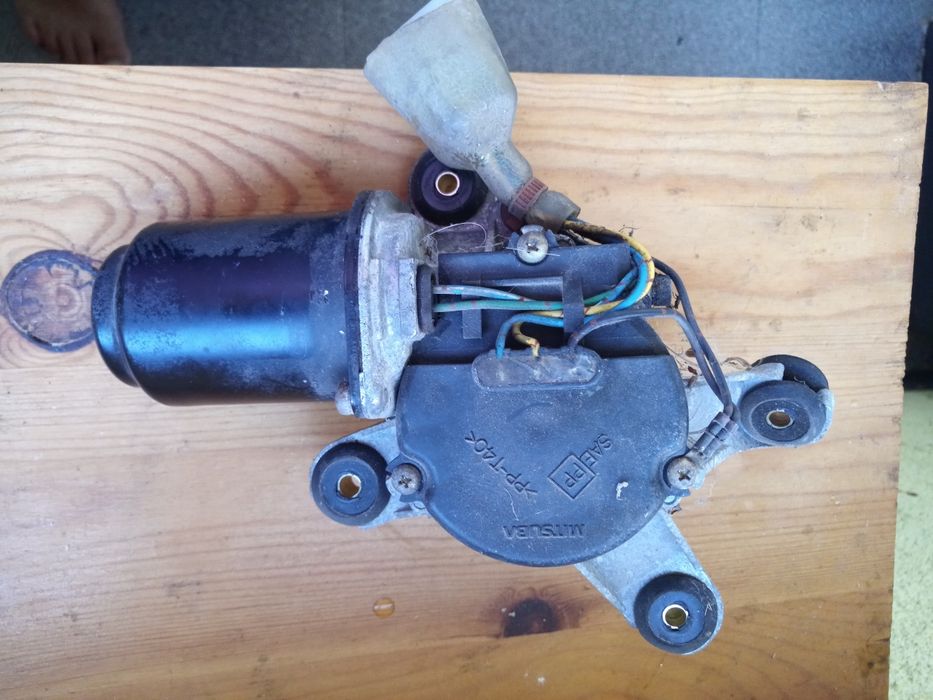 Мотор за чистачки Subaru Forester sf 2001