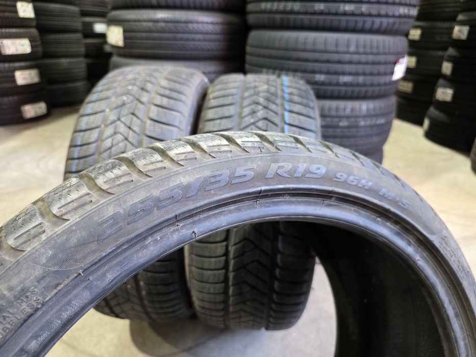 255/35/19//225/40/19 PIRELLI