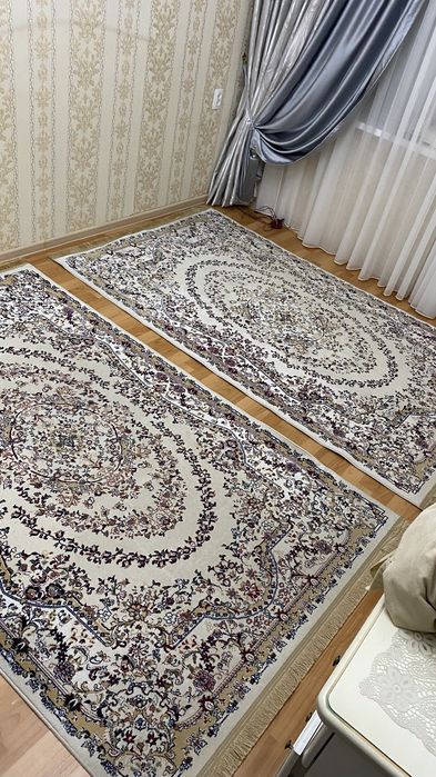 Кілемдер сатылады 2 дана , жаксы состояниеде