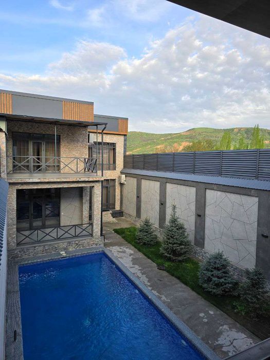 Дача на ХУМСОН (Дала ховли)