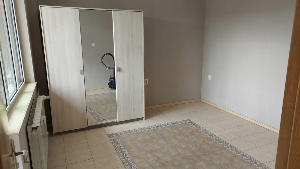 Дава се под наем Тристаен апартамент в София, Яворов - 100 кв.м за 612 € - Снимка #4