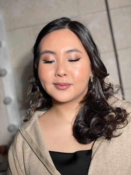 Макияж 7000 тг, есть выезд