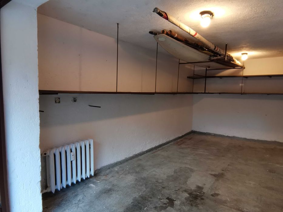 Дава се под наем Гараж / Паркомясто в София, Лозенец - 22 кв.м за 204 € - Снимка #3