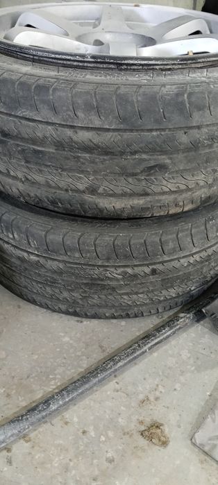 Продам диски с резиной комплект