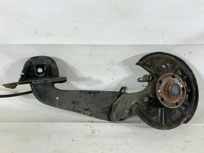 Fuzeta stanga spate Skoda Superb 3 3Q0505433G 1.6 tdi cutie automata -