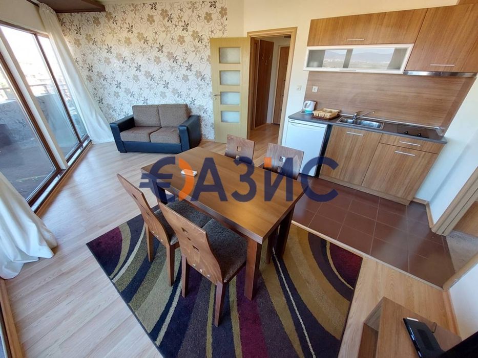 Продава се Тристаен апартамент в к.к. Слънчев бряг - 86 кв.м за 1024 €/кв.м - Снимка #1