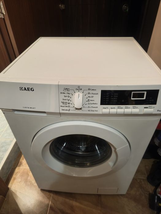 Пералня AEG Lawamat за 6кг пране.