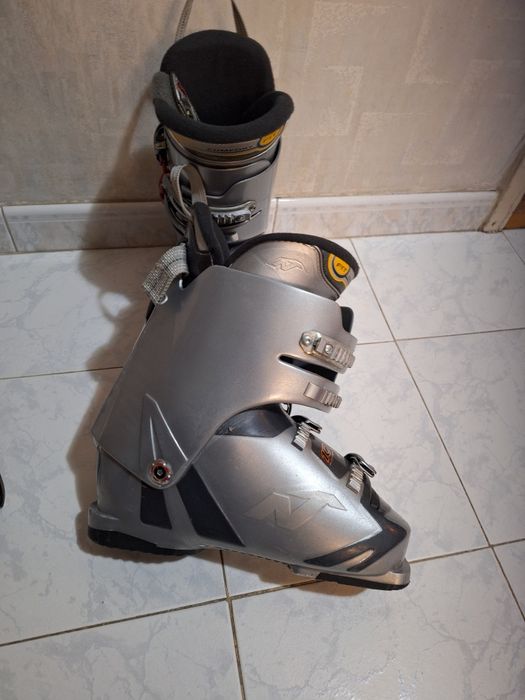 Vând Skiuri Rossignol Cut și Clăpari Nordica Bucuresti Sectorul 1 • OLX.ro