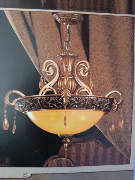 Candelabru deosebit  nou