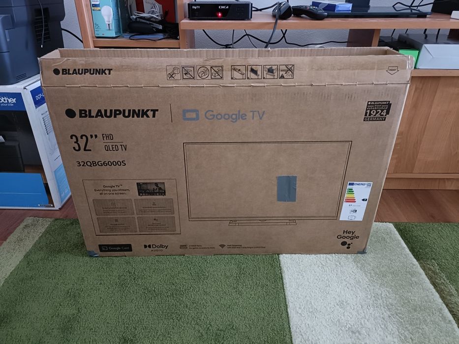 Televizor smart Blaupunkt Full HD QLED 32 inchi 81 cm aproape nou, in garantie.
