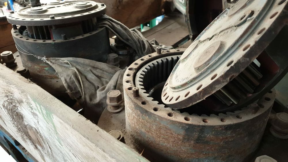 Dezmembrez tractor Fendt 600 612 615