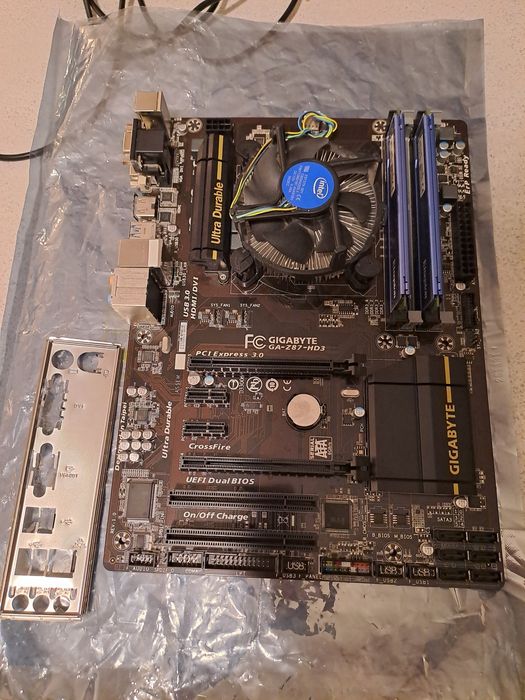 Kit Placa de baza GA-Z87-HD3