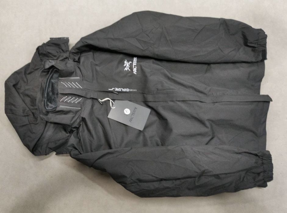 Geacă Arc’terix noua M- L - XL