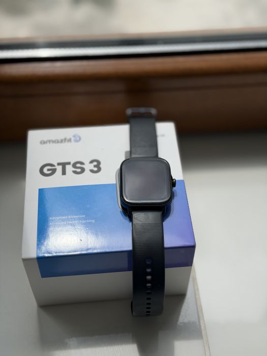 Смарт часовник Xiaomi Amazfit GTS 3 пълен комплект