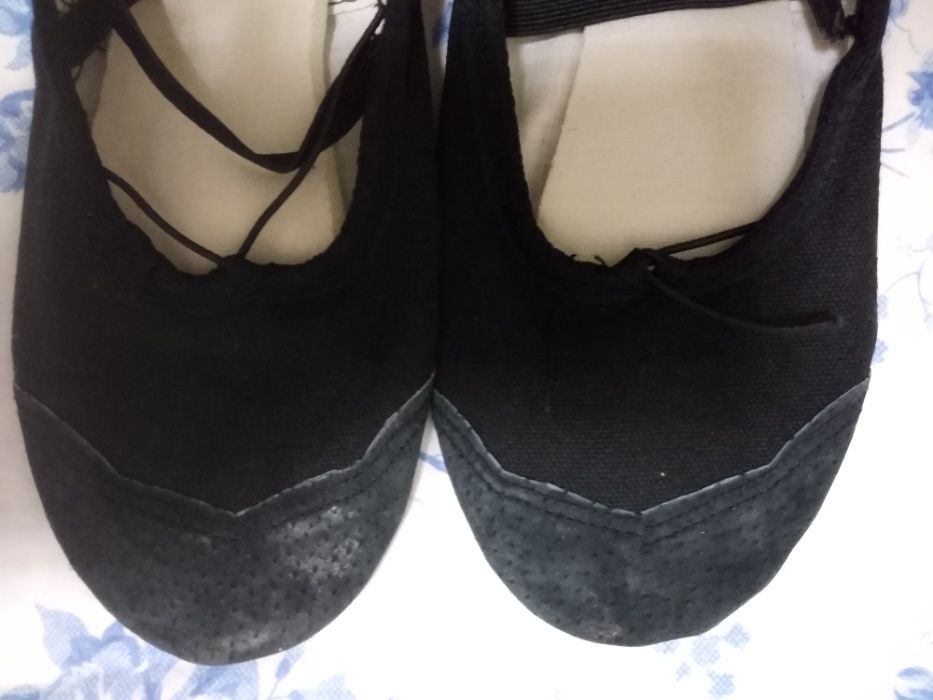 Срочно продам чешки детские